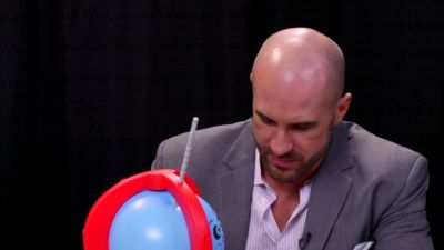 SMOSH_GAMES_x_UUDD-_MARI_vs__CESARO_--_Boom_Boom_Balloon21_--_Expansion_Pack_mp40080.jpg