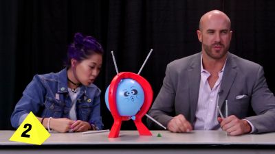 SMOSH_GAMES_x_UUDD-_MARI_vs__CESARO_--_Boom_Boom_Balloon21_--_Expansion_Pack_mp40095.jpg