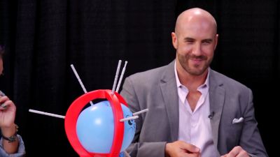 SMOSH_GAMES_x_UUDD-_MARI_vs__CESARO_--_Boom_Boom_Balloon21_--_Expansion_Pack_mp40157.jpg