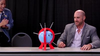 SMOSH_GAMES_x_UUDD-_MARI_vs__CESARO_--_Boom_Boom_Balloon21_--_Expansion_Pack_mp40305.jpg