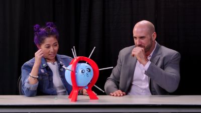 SMOSH_GAMES_x_UUDD-_MARI_vs__CESARO_--_Boom_Boom_Balloon21_--_Expansion_Pack_mp40340.jpg