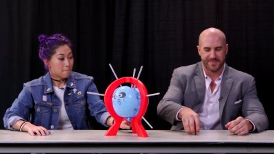 SMOSH_GAMES_x_UUDD-_MARI_vs__CESARO_--_Boom_Boom_Balloon21_--_Expansion_Pack_mp40449.jpg