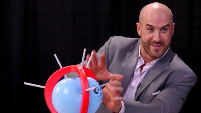 SMOSH_GAMES_x_UUDD-_MARI_vs__CESARO_--_Boom_Boom_Balloon21_--_Expansion_Pack_mp40468.jpg