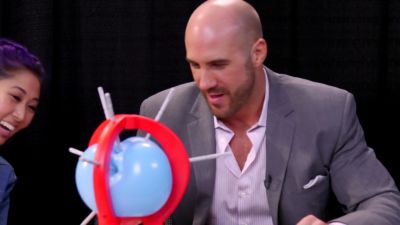 SMOSH_GAMES_x_UUDD-_MARI_vs__CESARO_--_Boom_Boom_Balloon21_--_Expansion_Pack_mp40541.jpg