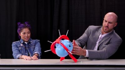 SMOSH_GAMES_x_UUDD-_MARI_vs__CESARO_--_Boom_Boom_Balloon21_--_Expansion_Pack_mp40549.jpg