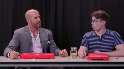 SMOSH_GAMES_x_UUDD-_WWE_Superstars_vs__SMOSH_Games_in_OPERATION_BEANBOOZLED212121_mp40407.jpg