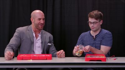 SMOSH_GAMES_x_UUDD-_WWE_Superstars_vs__SMOSH_Games_in_OPERATION_BEANBOOZLED212121_mp40413.jpg