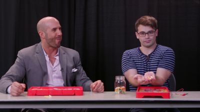 SMOSH_GAMES_x_UUDD-_WWE_Superstars_vs__SMOSH_Games_in_OPERATION_BEANBOOZLED212121_mp40415.jpg