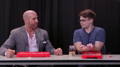 SMOSH_GAMES_x_UUDD-_WWE_Superstars_vs__SMOSH_Games_in_OPERATION_BEANBOOZLED212121_mp40417.jpg