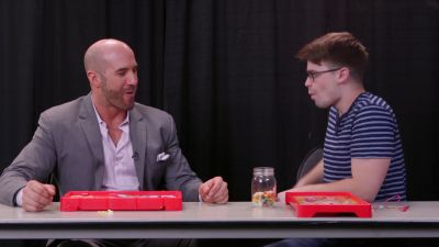 SMOSH_GAMES_x_UUDD-_WWE_Superstars_vs__SMOSH_Games_in_OPERATION_BEANBOOZLED212121_mp40419.jpg