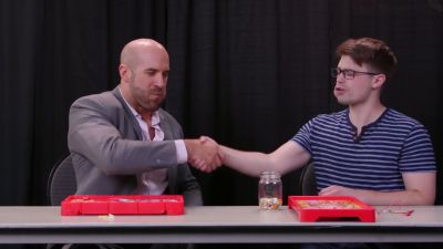 SMOSH_GAMES_x_UUDD-_WWE_Superstars_vs__SMOSH_Games_in_OPERATION_BEANBOOZLED212121_mp40436.jpg