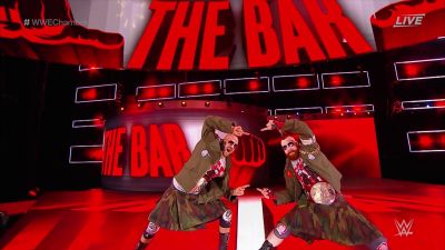 The_Bar_mp40023~3.jpg