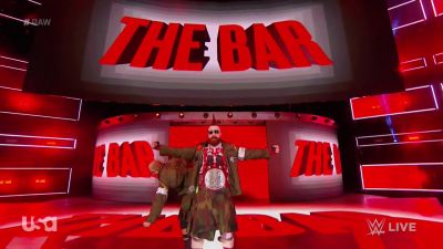The_Bar_mp40031~2.jpg