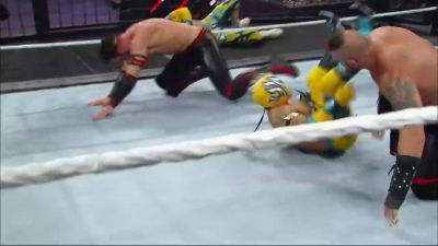 Tyson_Kidd___Cesaro_rewatch_the_first-ever_Tag_Team_Title_Elimination_Chamber_Ma_mp40357.jpg