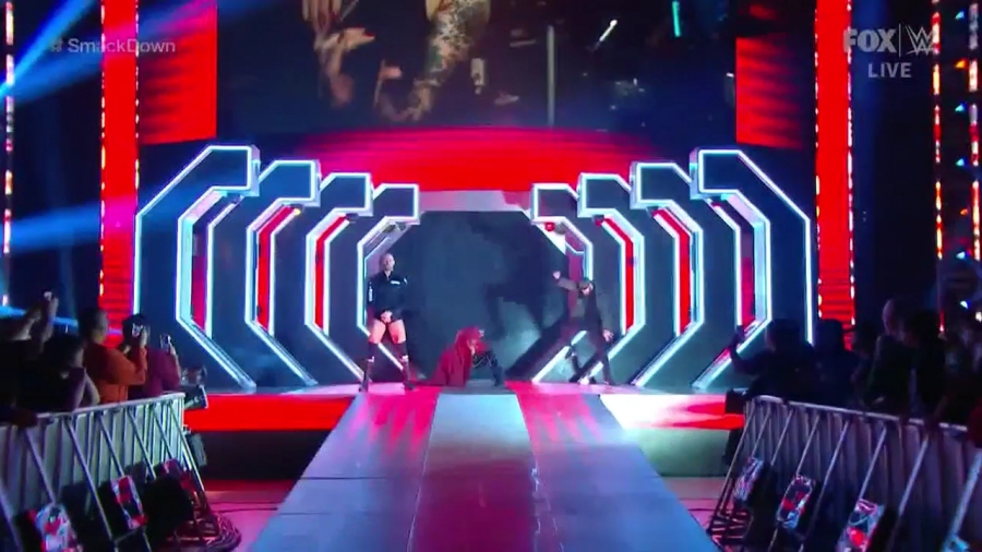 WWE_Friday_Night_SmackDown_2020_01_24_720p_HDTV_x264-NWCHD_mp40565.jpg