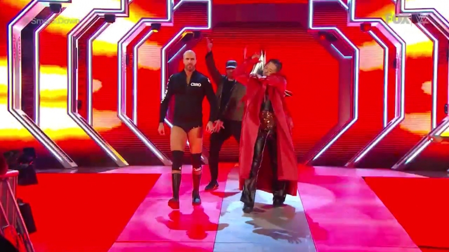 WWE_Friday_Night_SmackDown_2020_01_24_720p_HDTV_x264-NWCHD_mp40581.jpg