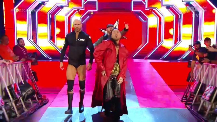 WWE_Friday_Night_SmackDown_2020_01_24_720p_HDTV_x264-NWCHD_mp40585.jpg