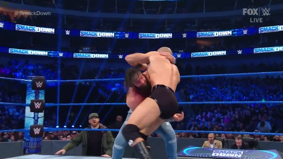 WWE_Friday_Night_SmackDown_2020_01_24_720p_HDTV_x264-NWCHD_mp40658.jpg