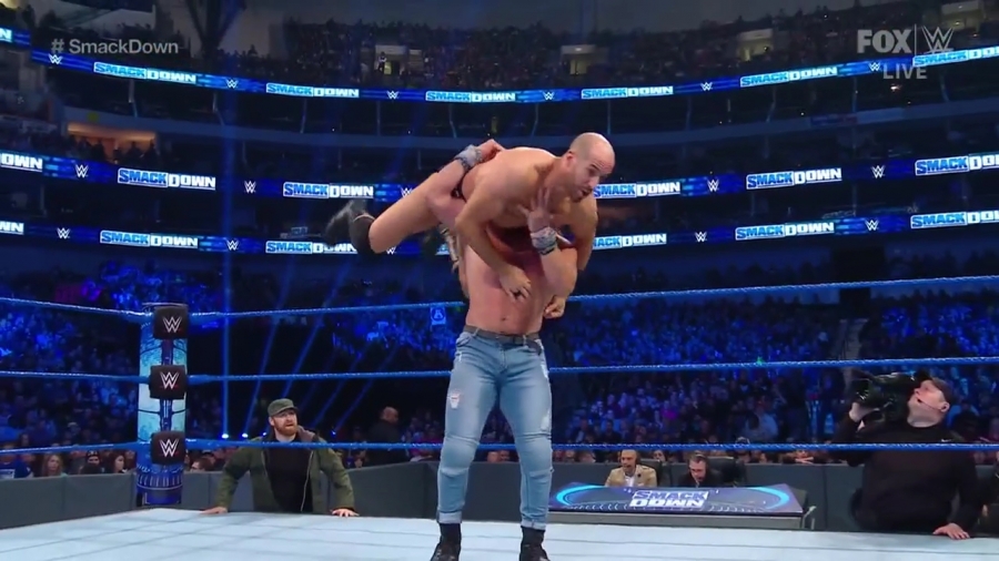 WWE_Friday_Night_SmackDown_2020_01_24_720p_HDTV_x264-NWCHD_mp40659.jpg