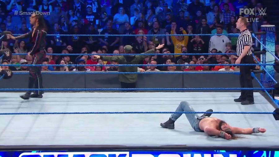 WWE_Friday_Night_SmackDown_2020_01_24_720p_HDTV_x264-NWCHD_mp40807.jpg