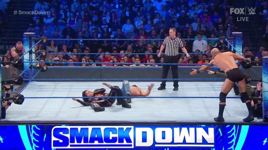 WWE_Friday_Night_SmackDown_2020_01_24_720p_HDTV_x264-NWCHD_mp40828.jpg