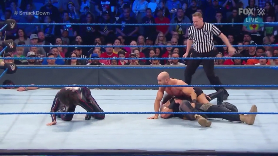 WWE_Friday_Night_SmackDown_2020_01_24_720p_HDTV_x264-NWCHD_mp40911.jpg