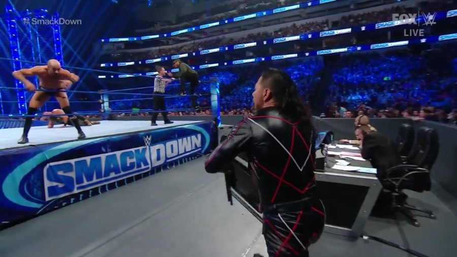 WWE_Friday_Night_SmackDown_2020_01_24_720p_HDTV_x264-NWCHD_mp40937.jpg