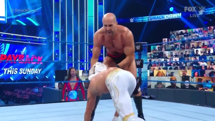 WWE_Friday_Night_SmackDown_2020_08_28_720p_HDTV_x264-NWCHD_mp40851.jpg