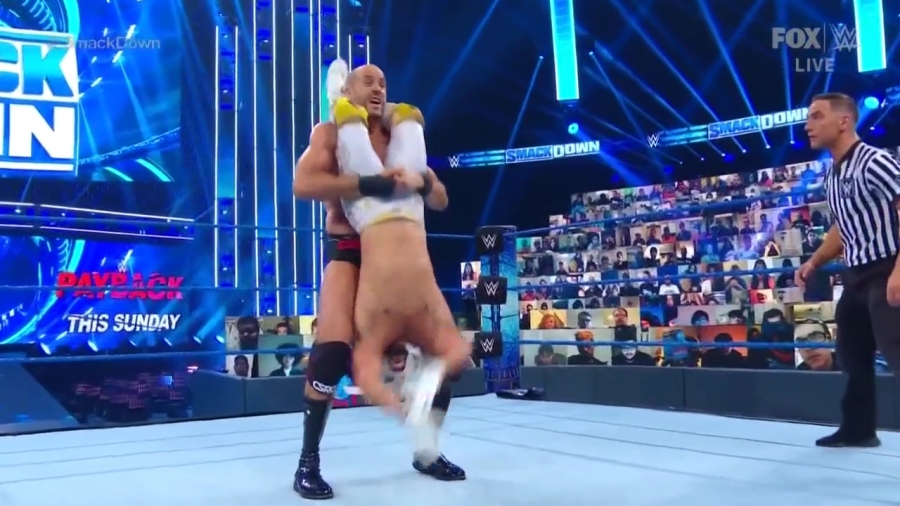 WWE_Friday_Night_SmackDown_2020_08_28_720p_HDTV_x264-NWCHD_mp40880.jpg
