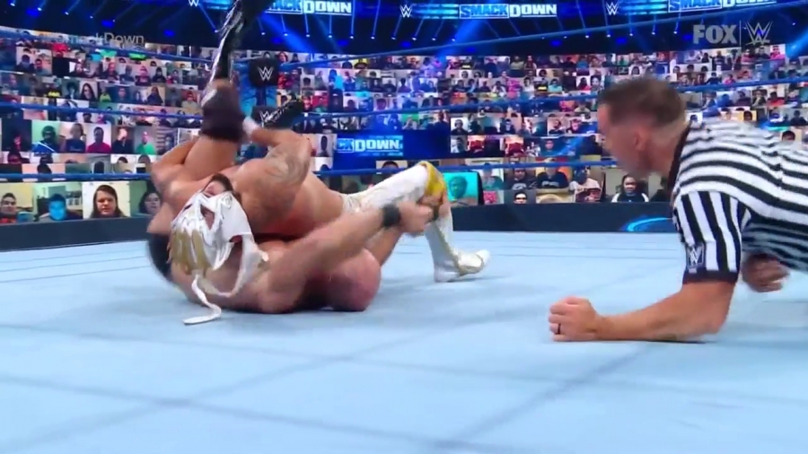 WWE_Friday_Night_SmackDown_2020_08_28_720p_HDTV_x264-NWCHD_mp40899.jpg