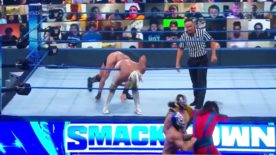 WWE_Friday_Night_SmackDown_2020_08_28_720p_HDTV_x264-NWCHD_mp40927.jpg