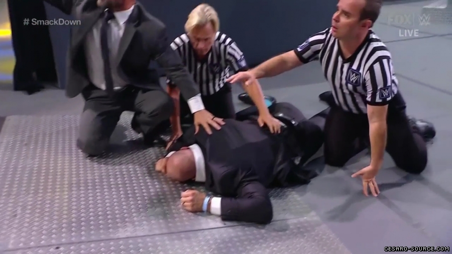 WWE_Friday_Night_SmackDown_2021_05_21_720p_HDTV_x264-NWCHD_mp41785.jpg