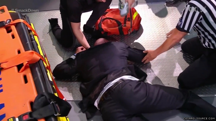 WWE_Friday_Night_SmackDown_2021_05_21_720p_HDTV_x264-NWCHD_mp41796.jpg