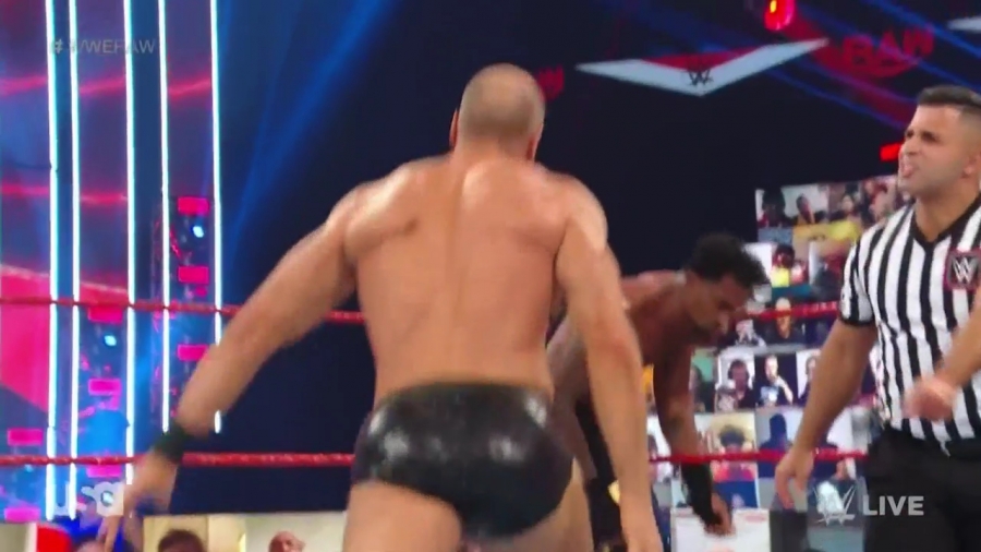 WWE_In_Your_Face_Raw_2020_09_14_720p_HDTV_x264-NWCHD_mp40426.jpg