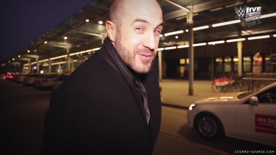 WWE_Live_Promotion_Tour_Video_Diary__mit_Cesaro__Tag_2__Dusseldorf_mp40014.jpg