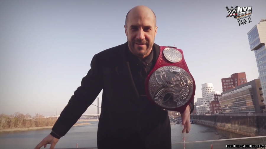 WWE_Live_Promotion_Tour_Video_Diary__mit_Cesaro__Tag_2__Dusseldorf_mp40049.jpg