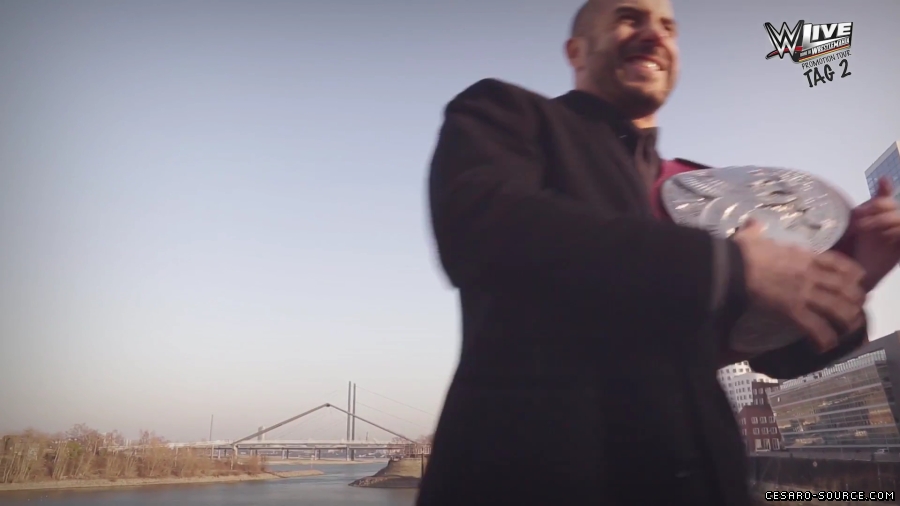 WWE_Live_Promotion_Tour_Video_Diary__mit_Cesaro__Tag_2__Dusseldorf_mp40060.jpg
