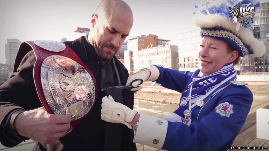WWE_Live_Promotion_Tour_Video_Diary__mit_Cesaro__Tag_2__Dusseldorf_mp40062.jpg
