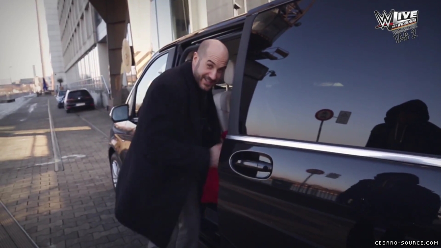 WWE_Live_Promotion_Tour_Video_Diary__mit_Cesaro__Tag_2__Dusseldorf_mp40068.jpg