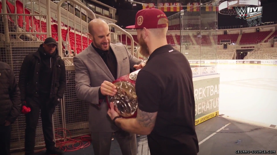 WWE_Live_Promotion_Tour_Video_Diary__mit_Cesaro__Tag_2__Dusseldorf_mp40094.jpg