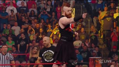 WWE_Raw_04_24_17_720p_HDTV_H264-XWT_mp40129.jpg