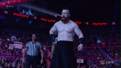 WWE_Raw_04_24_17_720p_HDTV_H264-XWT_mp40143.jpg