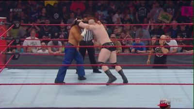 WWE_Raw_04_24_17_720p_HDTV_H264-XWT_mp40195.jpg