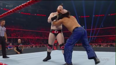 WWE_Raw_04_24_17_720p_HDTV_H264-XWT_mp40206.jpg