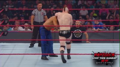 WWE_Raw_04_24_17_720p_HDTV_H264-XWT_mp40218.jpg