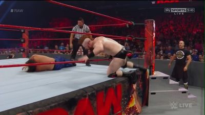 WWE_Raw_04_24_17_720p_HDTV_H264-XWT_mp40559.jpg