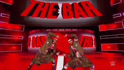 WWE_s_Sheamus___Cesaro__and_Super_Leagues_-_FIFA_Showdown___Ep__5_mp40052.jpg