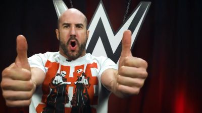 WWE_x_IGN_eSports_Showdown_mp40819.jpg