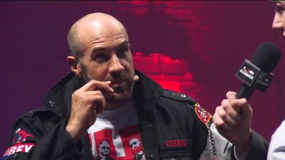 WWE_x_IGN_eSports_Showdown_mp41081.jpg