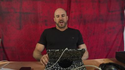 What_does_CESARO_think_of_YOUR_FAN_DECKS_-_Clash_with_Cesaro__21_mp41067.jpg